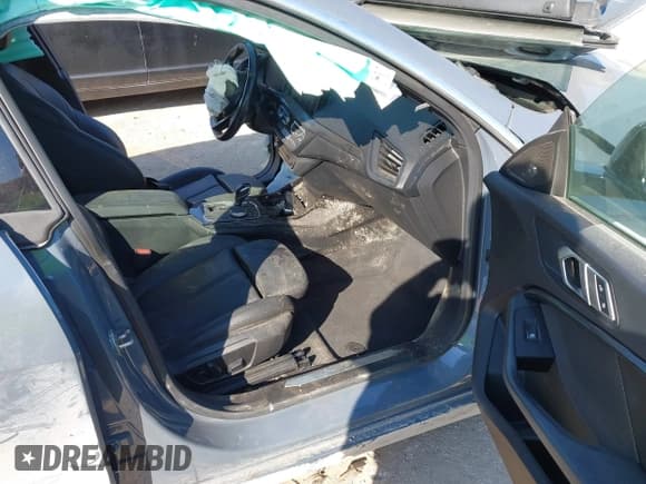 ✅ 2021 BMW 2 Series 228i • VIN: WBA53AK03M7J21292 • Lot: 43470430. Wystawiony na IAAI z przebiegiem Nie podano. Bezpłatny archiwum sprzedaży aukcyjnych z USA i szczegółowy raport historii pojazdu na DreamBid. Zdjęcie 5.