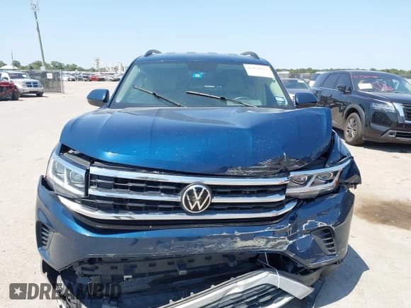 ✅ 2022 Volkswagen Atlas SE • VIN: 1V2WR2CA8NC536585 • Lot: 42950553. Listed on IAAI with 38,621 mi. Free auction sales archive from the USA and detailed vehicle history report at DreamBid. Image 12.