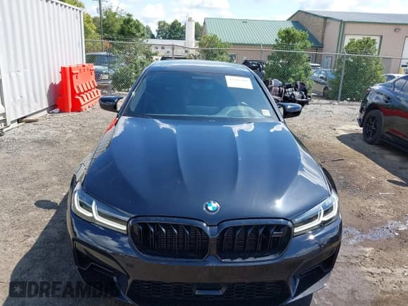 ✅ 2023 BMW M5 • VIN: WBS83CH01PCN06101 • Lot: 43116209. Listed on IAAI with 13,275 mi. Free auction sales archive from the USA and detailed vehicle history report at DreamBid. Image 6.