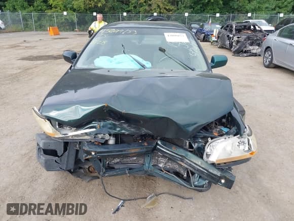 ✅ 1999 Honda Accord EX • VIN: JHMCG6676XC014816 • Лот: 43099153. Опубликован ранее на IAAI с пробегом 224 912 миль. Бесплатный доступ к архиву аукционных продаж из США и подробный отчёт об истории автомобиля на DreamBid. Изображение 12.