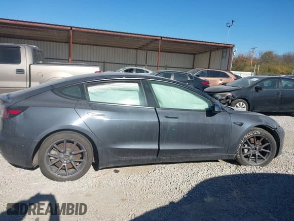 ✅ 2021 Tesla Model 3 Long Range • VIN: 5YJ3E1EB3MF849058 • Lot: 43672357. Wystawiony na IAAI z przebiegiem Nie podano. Bezpłatny archiwum sprzedaży aukcyjnych z USA i szczegółowy raport historii pojazdu na DreamBid. Zdjęcie 12.