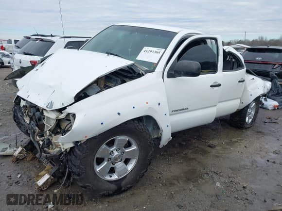 ✅ 2009 Toyota Tacoma PreRunner • VIN: 3TMJU62N59M082788 • Lot: 41297385. Wystawiony na IAAI z przebiegiem 253 581 mil. Bezpłatny archiwum sprzedaży aukcyjnych z USA i szczegółowy raport historii pojazdu na DreamBid. Zdjęcie 2.