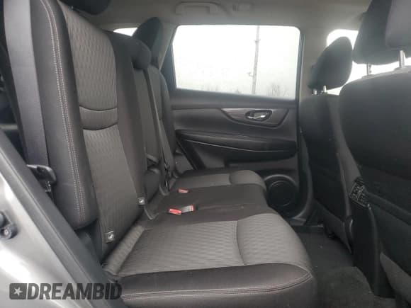 ✅ 2019 Nissan Rogue SV • VIN: JN8AT2MV2KW387703 • Lot: 90561845. Wystawiony na Copart z przebiegiem 78 225 mil. Bezpłatny archiwum sprzedaży aukcyjnych z USA i szczegółowy raport historii pojazdu na DreamBid. Zdjęcie 11.