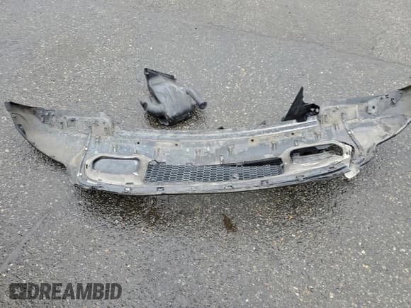 ✅ 2019 Jeep Grand Cherokee Upland • VIN: 1C4RJEAGXKC597186 • Лот: 92915205. Опубликован ранее на Copart с пробегом 79 288 миль. Бесплатный доступ к архиву аукционных продаж из США и подробный отчёт об истории автомобиля на DreamBid. Изображение 13.