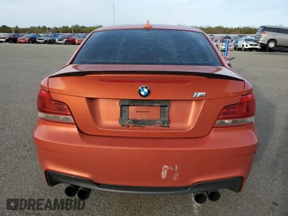 ✅ 2011 BMW 1 Series M • VIN: WBSUR9C57BVP76367 • Lot: 48887725. Wystawiony na Copart z przebiegiem Nie podano. Bezpłatny archiwum sprzedaży aukcyjnych z USA i szczegółowy raport historii pojazdu na DreamBid. Zdjęcie 6.