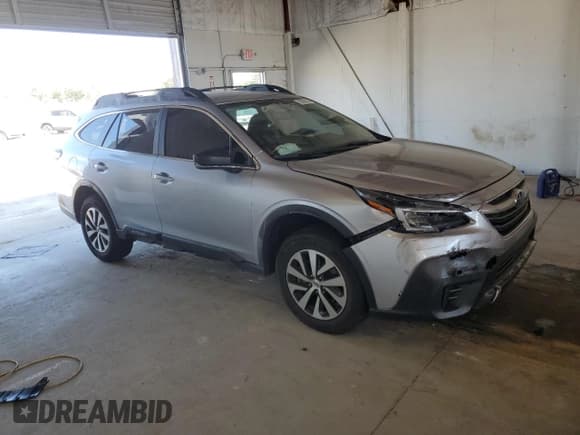 ✅ 2020 Subaru Outback • VIN: 4S4BTAAC6L3132788 • Lot: 70820515. Listed on Copart with 70,826 mi. Free auction sales archive from the USA and detailed vehicle history report at DreamBid. Image 4.