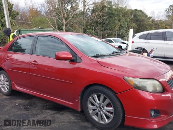 ✅ 2010 Toyota Corolla LE • VIN: 2T1BU4EE1AC513452 • Lot: 43720591. Listed on IAAI with 203,465 mi. Free auction sales archive from the USA and detailed vehicle history report at DreamBid. Image 13.