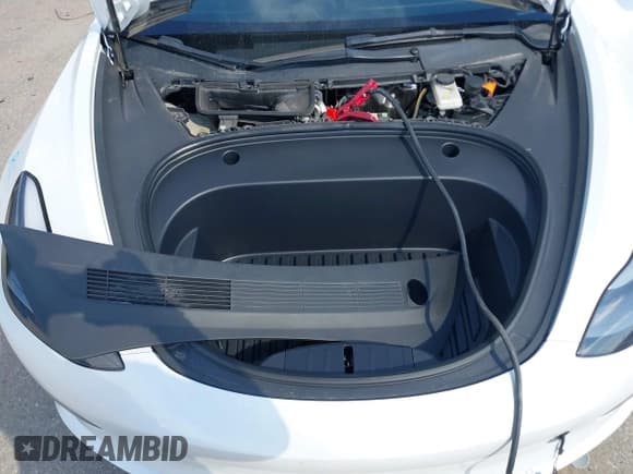 ✅ 2022 Tesla Model 3 Long Range • VIN: 5YJ3E1EB6NF364978 • Лот: 43321559. Опубликован ранее на IAAI с пробегом 48 409 миль. Бесплатный доступ к архиву аукционных продаж из США и подробный отчёт об истории автомобиля на DreamBid. Изображение 10.