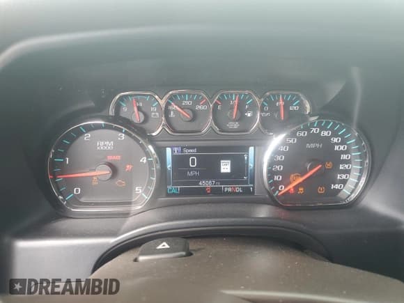 ✅ 2017 GMC Sierra 2500HD SLT • VIN: 1GT12TEY4HF139832 • Лот: 67978375. Опубликован ранее на Copart с пробегом 45 067 миль. Бесплатный доступ к архиву аукционных продаж из США и подробный отчёт об истории автомобиля на DreamBid. Изображение 9.