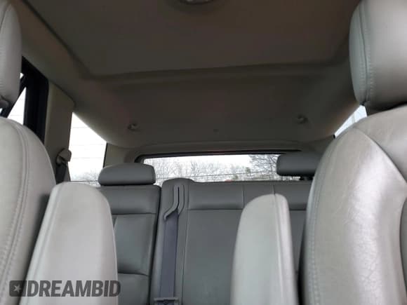 ✅ 2007 Saturn VUE V6 • VIN: 5GZCZ53437S862625 • Lot: 52905115. Wystawiony na Copart z przebiegiem 171 046 mil. Bezpłatny archiwum sprzedaży aukcyjnych z USA i szczegółowy raport historii pojazdu na DreamBid. Zdjęcie 10.