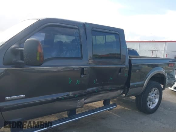 ✅ 2005 Ford F-250 XL • VIN: 1FTSW21P55EB83730 • Лот: 42161173. Опубликован ранее на IAAI с пробегом 179 708 миль. Бесплатный доступ к архиву аукционных продаж из США и подробный отчёт об истории автомобиля на DreamBid. Изображение 6.