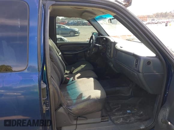 ✅ 2000 Chevrolet Silverado 1500 • VIN: 2GCEC19W3Y1137511 • Лот: 41449575. Опубликован ранее на IAAI с пробегом 309 743 миль. Бесплатный доступ к архиву аукционных продаж из США и подробный отчёт об истории автомобиля на DreamBid. Изображение 5.