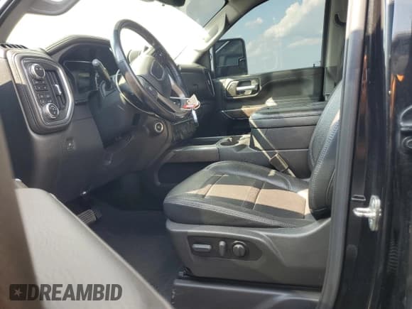 ✅ 2022 GMC Sierra 2500HD Denali • VIN: 1GT19REY0NF144066 • Lot: 68199615. Wystawiony na Copart z przebiegiem 64 969 mil. Bezpłatny archiwum sprzedaży aukcyjnych z USA i szczegółowy raport historii pojazdu na DreamBid. Zdjęcie 7.