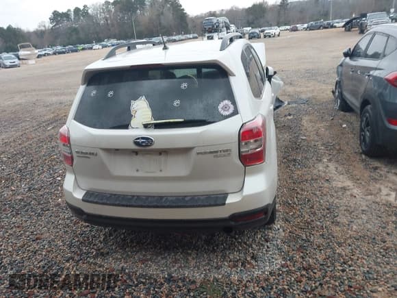 ✅ 2014 Subaru Forester Limited • VIN: JF2SJAHC9EH558076 • Lot: 43749595. Listed on IAAI with 107,738 mi. Free auction sales archive from the USA and detailed vehicle history report at DreamBid. Image 16.