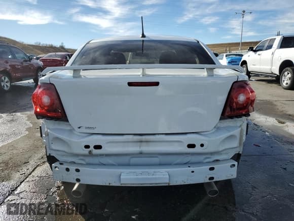 ✅ 2014 Dodge Avenger SE • VIN: 1C3CDZAG7EN174910 • Lot: 84032474. Wystawiony na Copart z przebiegiem 119 804 mil. Bezpłatny archiwum sprzedaży aukcyjnych z USA i szczegółowy raport historii pojazdu na DreamBid. Zdjęcie 6.