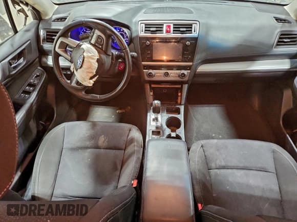 ✅ 2017 Subaru Legacy Premium • VIN: 4S3BNAF6XH3066402 • Lot: 94132915. Wystawiony na Copart z przebiegiem 77 027 mil. Bezpłatny archiwum sprzedaży aukcyjnych z USA i szczegółowy raport historii pojazdu na DreamBid. Zdjęcie 8.