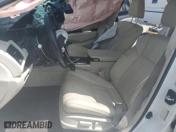 ✅ 2014 Acura RLX Advance • VIN: JH4KC1F92EC005412 • Lot: 54162665. Listed on Copart with 104,960 mi. Free auction sales archive from the USA and detailed vehicle history report at DreamBid. Image 7.