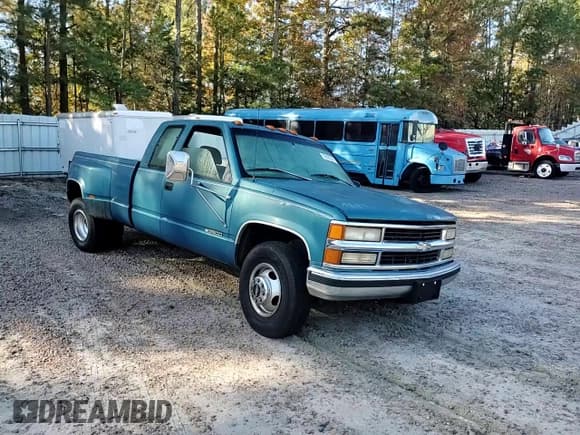 ✅ 1997 Chevrolet Silverado 3500 • VIN: 1GCHC39R8VF045821 • Lot: 78698034. Listed on Copart with 127,490 mi. Free auction sales archive from the USA and detailed vehicle history report at DreamBid. Image 11.