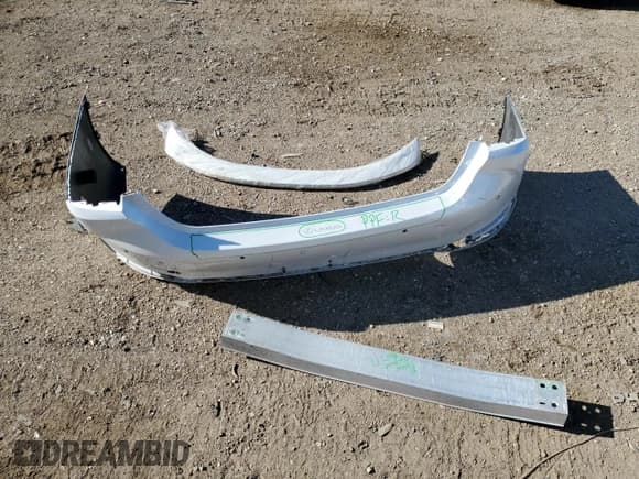 ✅ 2022 Lexus ES 250 • VIN: 58AD11D17NU008947 • Lot: 85534295. Listed on Copart with 43,709 mi. Free auction sales archive from the USA and detailed vehicle history report at DreamBid. Image 12.