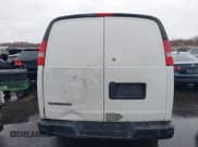 ✅ 2008 Chevrolet Express Cargo • VIN: 1GCFG15X981138949 • Лот: 43794665. Опубликован ранее на IAAI с пробегом 216 089 миль. Бесплатный доступ к архиву аукционных продаж из США и подробный отчёт об истории автомобиля на DreamBid. Изображение 16.