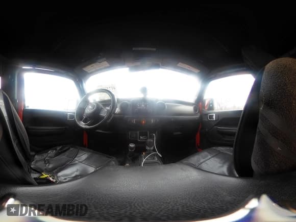 ✅ 2018 Jeep Wrangler Sport • VIN: 1C4GJXAG7JW180351 • Лот: 41734321. Опубликован ранее на IAAI с пробегом 42 867 миль. Бесплатный доступ к архиву аукционных продаж из США и подробный отчёт об истории автомобиля на DreamBid. Изображение 18.