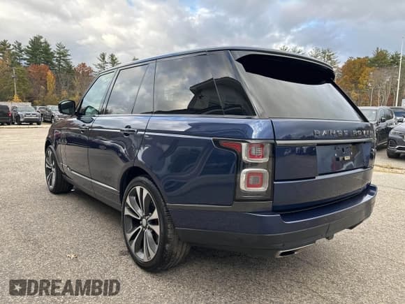 ✅ 2021 Land Rover Range Rover SV Autobiography Dynamic • VIN: SALGW2REXMA443157 • Lot: 43562857. Wystawiony na IAAI z przebiegiem 135 543 mil. Bezpłatny archiwum sprzedaży aukcyjnych z USA i szczegółowy raport historii pojazdu na DreamBid. Zdjęcie 3.