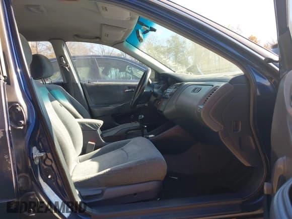 ✅ 2002 Honda Accord VP • VIN: 1HGCF86602A031916 • Lot: 43644455. Wystawiony na IAAI z przebiegiem 210 680 mil. Bezpłatny archiwum sprzedaży aukcyjnych z USA i szczegółowy raport historii pojazdu na DreamBid. Zdjęcie 5.