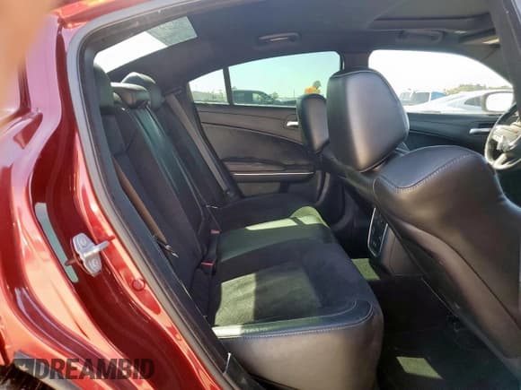 ✅ 2020 Dodge Charger Scat Pack • VIN: 2C3CDXGJXLH112544 • Lot: 90085845. Wystawiony na Copart z przebiegiem 68 125 mil. Bezpłatny archiwum sprzedaży aukcyjnych z USA i szczegółowy raport historii pojazdu na DreamBid. Zdjęcie 9.