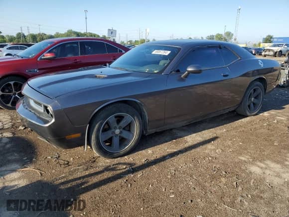 2014 Dodge Challenger SXT z VIN 2C3CDYAG7EH244876, wystawiony jako Copart lot #68067264 z przebiegiem 130 669 mil mil oraz Czysty tytuł • Clean title. Historia ofert i sprzedaży dostępna na DreamBid. Obrazek 1.