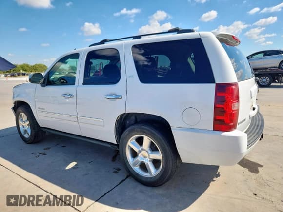 ✅ 2009 Chevrolet Tahoe LTZ • VIN: 1GNFC33J19R291907 • Lot: 84925375. Wystawiony na Copart z przebiegiem 210 706 mil. Bezpłatny archiwum sprzedaży aukcyjnych z USA i szczegółowy raport historii pojazdu na DreamBid. Zdjęcie 2.