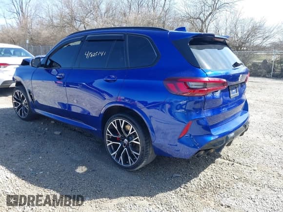 ✅ 2022 BMW X5 M • VIN: 5YMJU0C00N9M64484 • Лот: 41825141. Опубликован ранее на IAAI с пробегом Не указан. Бесплатный доступ к архиву аукционных продаж из США и подробный отчёт об истории автомобиля на DreamBid. Изображение 3.