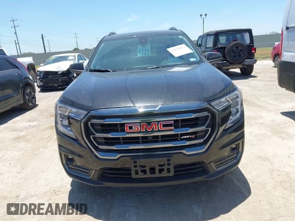 ✅ 2024 GMC Terrain AT4 • VIN: 3GKALYEGXRL397270 • Lot: 42820053. Listed on IAAI with 11,975 mi. Free auction sales archive from the USA and detailed vehicle history report at DreamBid. Image 12.