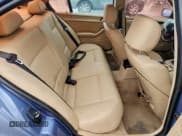 ✅ 2000 BMW 3 Series 323i • VIN: WBAAM3341YCD57688 • Lot: 94039235. Wystawiony na Copart z przebiegiem 130 335 mil. Bezpłatny archiwum sprzedaży aukcyjnych z USA i szczegółowy raport historii pojazdu na DreamBid. Zdjęcie 10.