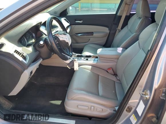 ✅ 2015 Acura TLX Technology • VIN: 19UUB3F55FA009118 • Lot: 86839425. Listed on Copart with 124,869 mi. Free auction sales archive from the USA and detailed vehicle history report at DreamBid. Image 7.