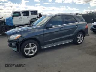 ✅ 2015 Mercedes-Benz M 350 • VIN: 4JGDA5HB9FA525400 • Лот: 89728355. Опубликован ранее на Copart с пробегом 90 773 миль. Бесплатный доступ к архиву аукционных продаж из США и подробный отчёт об истории автомобиля на DreamBid. Изображение 1.