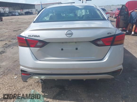 ✅ 2024 Nissan Altima SV • VIN: 1N4BL4DV4RN391317 • Lot: 42541921. Listed on IAAI with 36,019 mi. Free auction sales archive from the USA and detailed vehicle history report at DreamBid. Image 16.