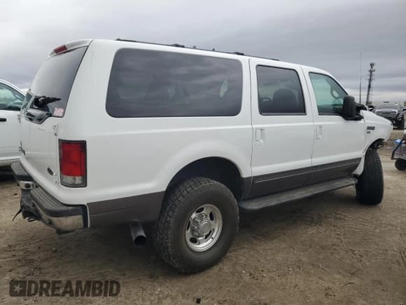 ✅ 2001 Ford Excursion XLT • VIN: 1FMNU40F11EB23604 • Лот: 81528794. Опубликован ранее на Copart с пробегом 196 555 миль. Бесплатный доступ к архиву аукционных продаж из США и подробный отчёт об истории автомобиля на DreamBid. Изображение 3.