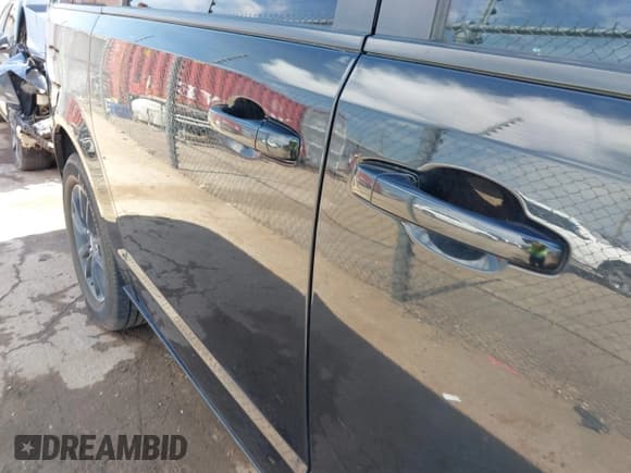 ✅ 2020 Dodge Grand Caravan GT • VIN: 2C4RDGEGXLR168930 • Lot: 42770459. Wystawiony na IAAI z przebiegiem 122 468 mil. Bezpłatny archiwum sprzedaży aukcyjnych z USA i szczegółowy raport historii pojazdu na DreamBid. Zdjęcie 17.