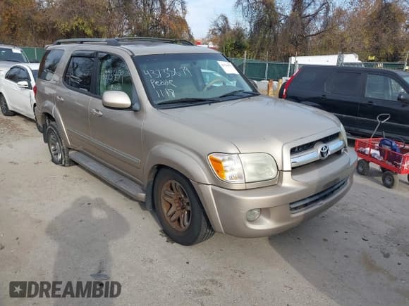 ✅ 2006 Toyota Sequoia Limited • VIN: 5TDBT48A56S272327 • Лот: 43735679. Опубликован ранее на IAAI с пробегом 212 682 миль. Бесплатный доступ к архиву аукционных продаж из США и подробный отчёт об истории автомобиля на DreamBid. Изображение 1.