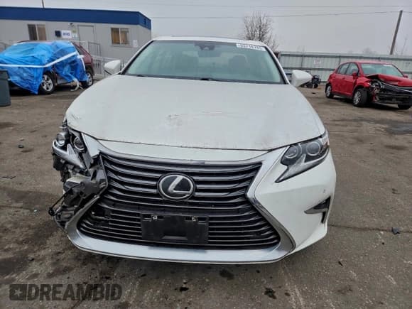 ✅ 2016 Lexus ES 330 • VIN: JTHBK1GG8G2241586 • Lot: 93716785. Listed on Copart with 97,900 mi. Free auction sales archive from the USA and detailed vehicle history report at DreamBid. Image 5.