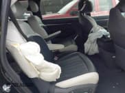 ✅ 2024 Kia EV9 GT-Line • VIN: KNDAEFS50R6034239 • Lot: 42683517. Wystawiony na IAAI z przebiegiem 5 709 mil. Bezpłatny archiwum sprzedaży aukcyjnych z USA i szczegółowy raport historii pojazdu na DreamBid. Zdjęcie 8.