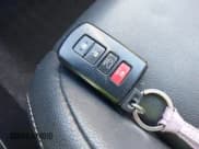 ✅ 2016 Toyota RAV4 Limited • VIN: 2T3DFREV4GW455402 • Лот: 43563378. Опубликован ранее на IAAI с пробегом 83 891 миль. Бесплатный доступ к архиву аукционных продаж из США и подробный отчёт об истории автомобиля на DreamBid. Изображение 11.