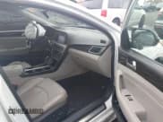 ✅ 2016 Hyundai Sonata Sport • VIN: 5NPE34AF8GH332675 • Lot: 43559315. Listed on IAAI with 98,493 mi. Free auction sales archive from the USA and detailed vehicle history report at DreamBid. Image 5.