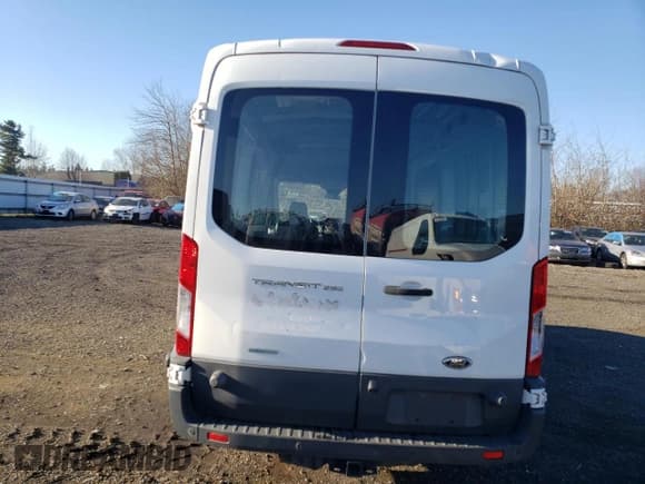 ✅ 2016 Ford Transit Cargo • VIN: 1FTYR2CG8GKB02965 • Лот: 58747654. Опубликован ранее на Copart с пробегом 92 455 миль. Бесплатный доступ к архиву аукционных продаж из США и подробный отчёт об истории автомобиля на DreamBid. Изображение 6.