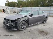 ✅ 2023 Toyota Camry SE • VIN: 4T1G11BK5PU086503 • Лот: 89864285. Опубликован ранее на Copart с пробегом 17 829 миль. Бесплатный доступ к архиву аукционных продаж из США и подробный отчёт об истории автомобиля на DreamBid. Изображение 1.