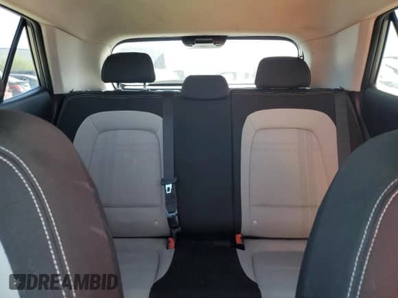 2020 Hyundai Venue SEL с VIN KMHRC8A33LU025716, выставлен на аукционе Copart как лот 85589975 с пробегом 98 497 миль миль и Списание • Salvage title. История ставок и продаж доступна на DreamBid. Изображение 10.