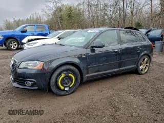 ✅ 2012 Audi A3 • VIN: WAUMFCFM1CA132370 • Лот: 93972055. Опубликован ранее на Copart с пробегом 249 973 миль. Бесплатный доступ к архиву аукционных продаж из США и подробный отчёт об истории автомобиля на DreamBid. Изображение 1.