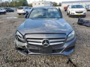 ✅ 2018 Mercedes-Benz C 300 • VIN: 55SWF4JB6JU281741 • Lot: 87385095. Wystawiony na Copart z przebiegiem Nie podano. Bezpłatny archiwum sprzedaży aukcyjnych z USA i szczegółowy raport historii pojazdu na DreamBid. Zdjęcie 5.