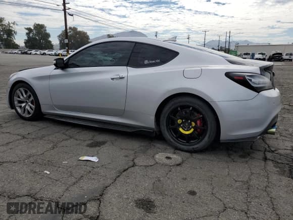 ✅ 2015 Hyundai Genesis Coupe R-Spec • VIN: KMHHU6KJ4FU129646 • Lot: 82434825. Listed on Copart with 119,063 mi. Free auction sales archive from the USA and detailed vehicle history report at DreamBid. Image 2.