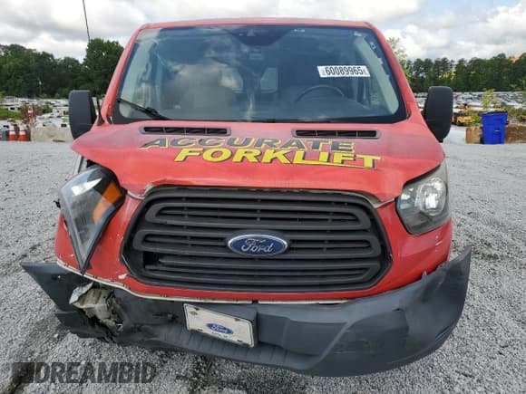 ✅ 2017 Ford Transit • VIN: 1FTYR2YM2HKA82387 • Lot: 60089965. Wystawiony na Copart z przebiegiem 147 625 mil. Bezpłatny archiwum sprzedaży aukcyjnych z USA i szczegółowy raport historii pojazdu na DreamBid. Zdjęcie 5.